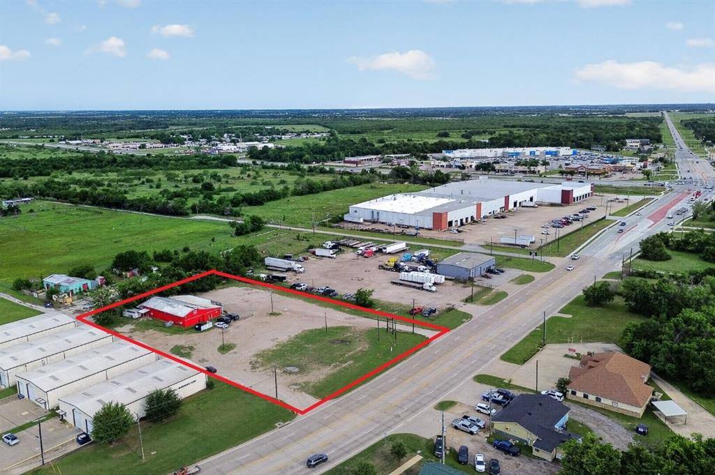 304 Fm 148, Terrell, TX 75160