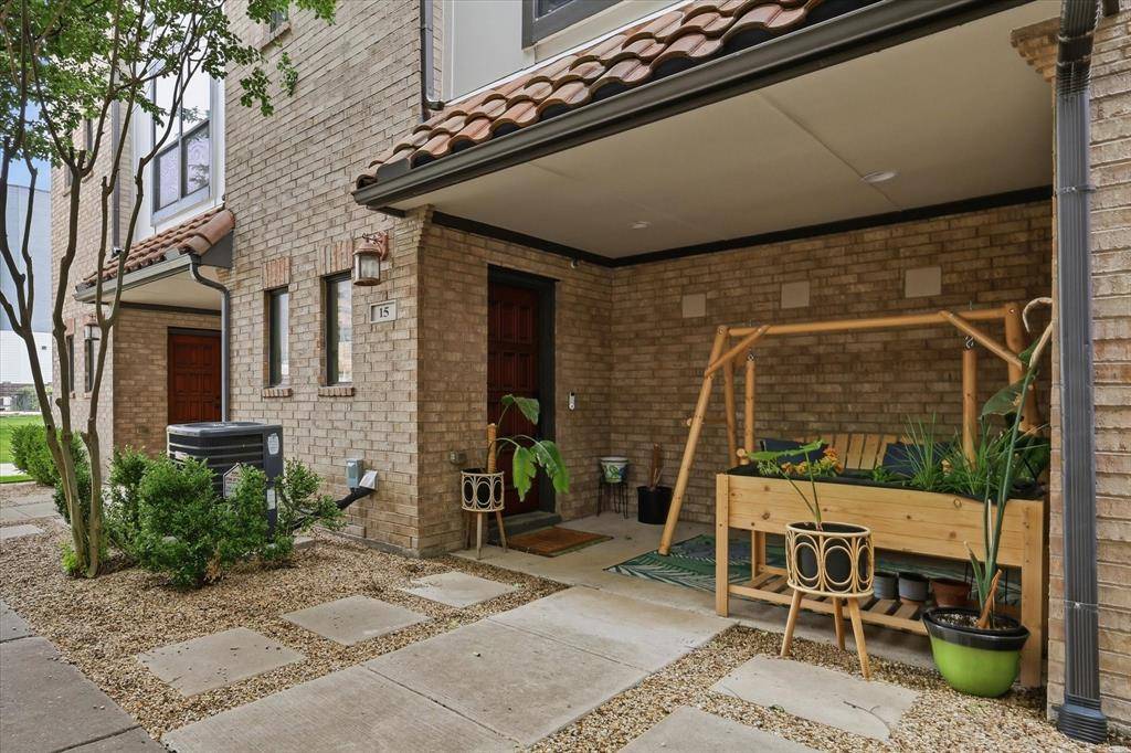 13900 Noel Road #15, Dallas, TX 75240