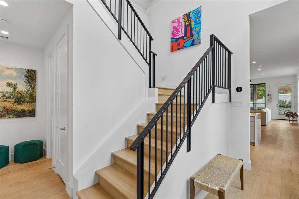 1208 Haines Avenue, Dallas, TX 75208