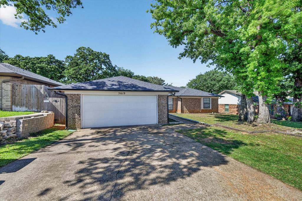 5619 Waterview Drive, Arlington, TX 76016