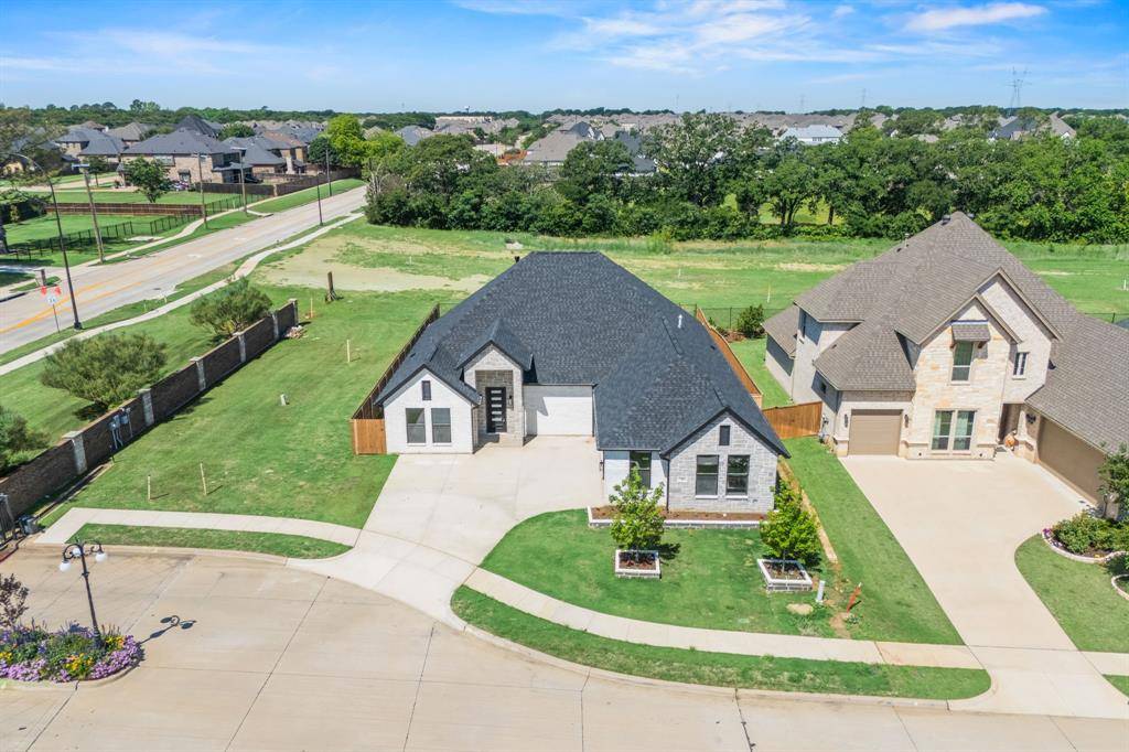 7203 Harris Place, Arlington, TX 76001