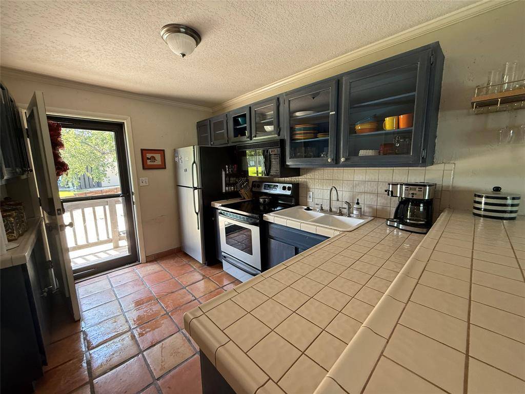 1655 Cedar Crest Loop #A8, Graford, TX 76449