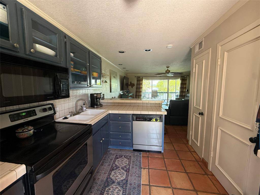1655 Cedar Crest Loop #A8, Graford, TX 76449