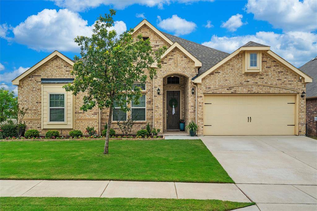 8628 Cloudyway Drive, Fort Worth, TX 76123