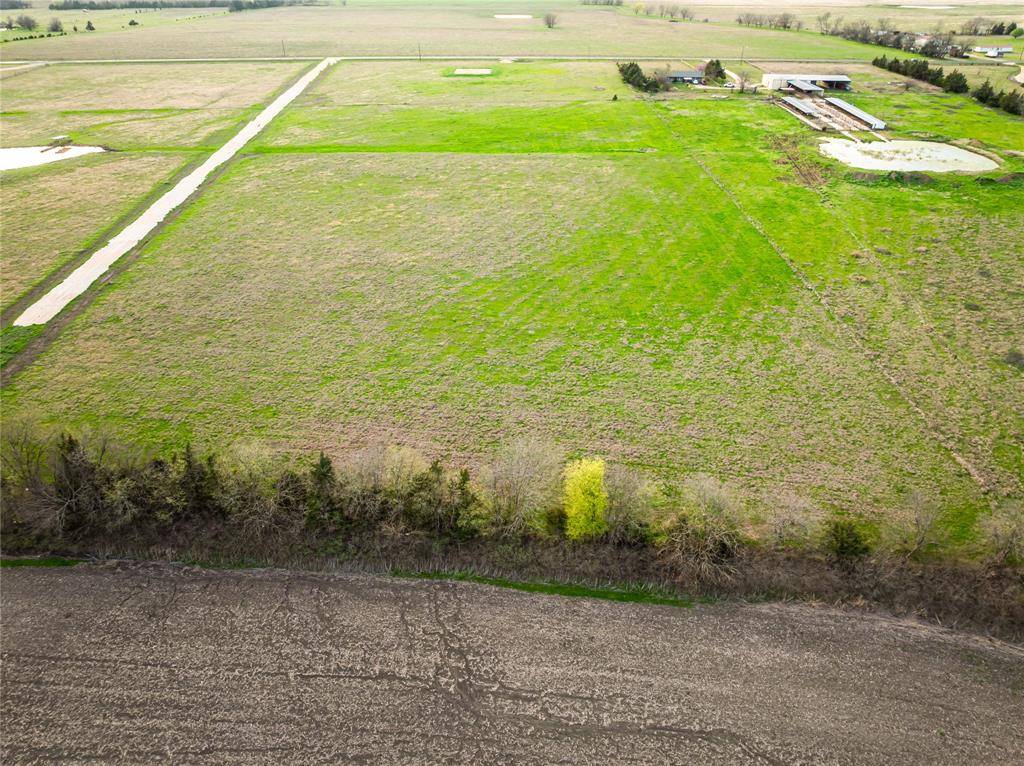 143 Private Rd 14025, Blossom, TX 75416