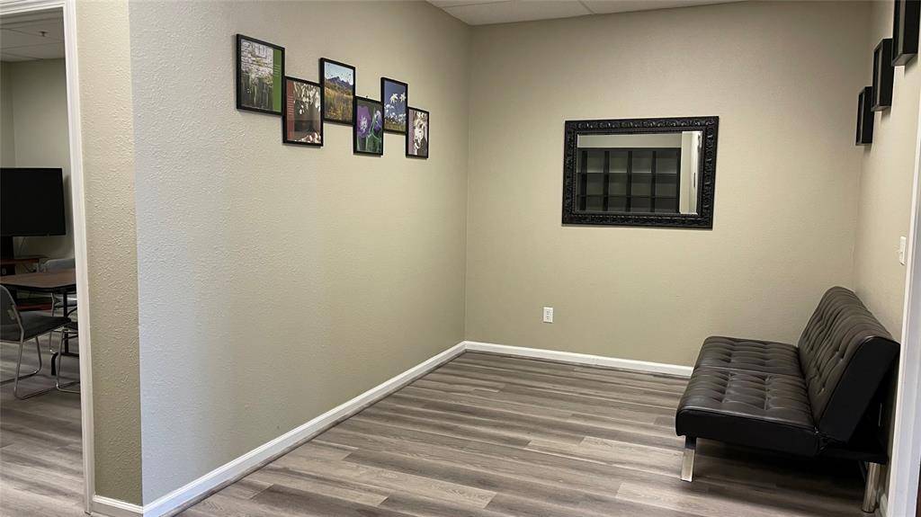 6300 Stonewood Drive #406, Plano, TX 75024