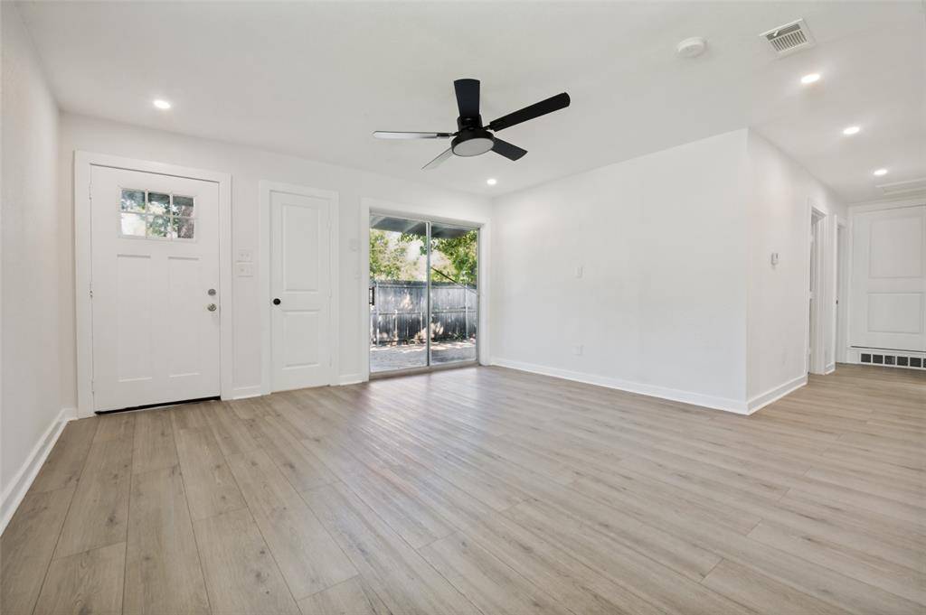 2122 Marilyn Lane, Arlington, TX 76010