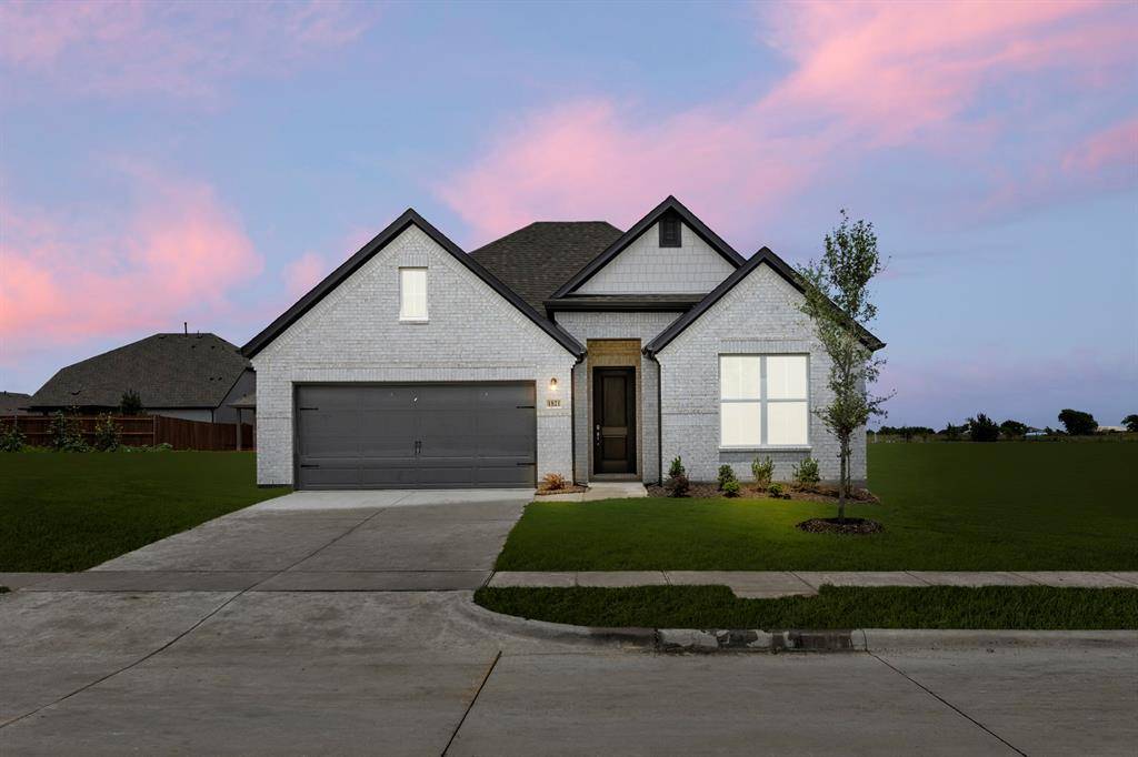 1821 Gleasondale Drive, Forney, TX 75126
