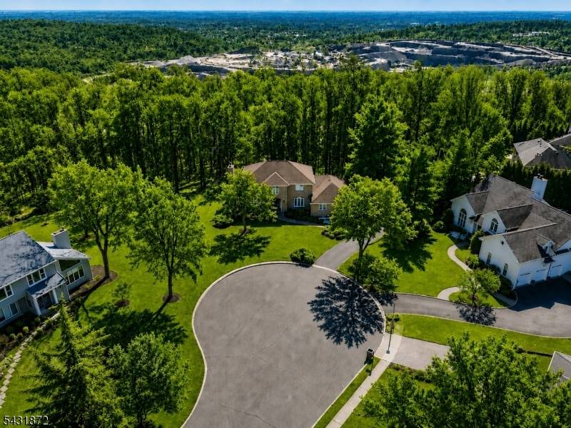 50 Pinewood Cres, Berkeley Heights Twp., NJ 07922