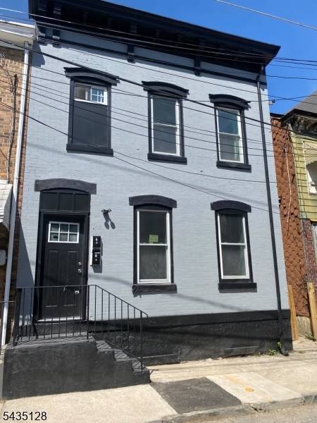 24 Sanford St, Trenton City, NJ 08618