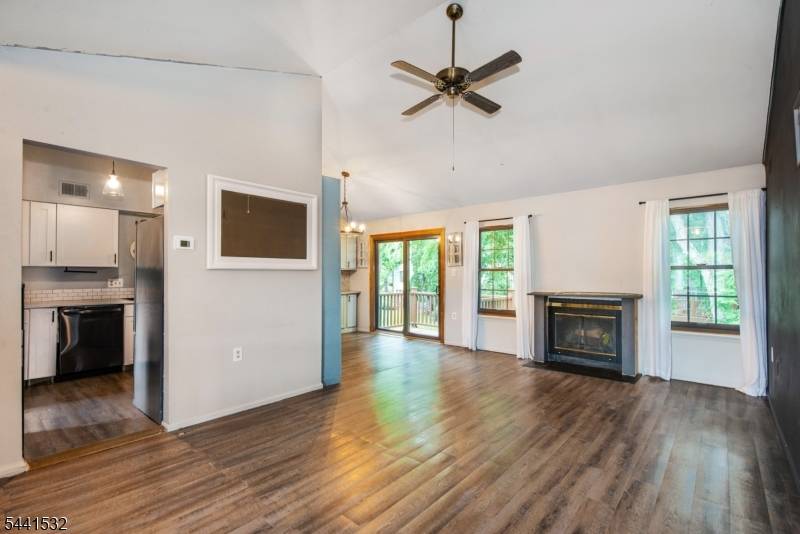 46 Duck Hawk Ct, Allamuchy Twp., NJ 07840
