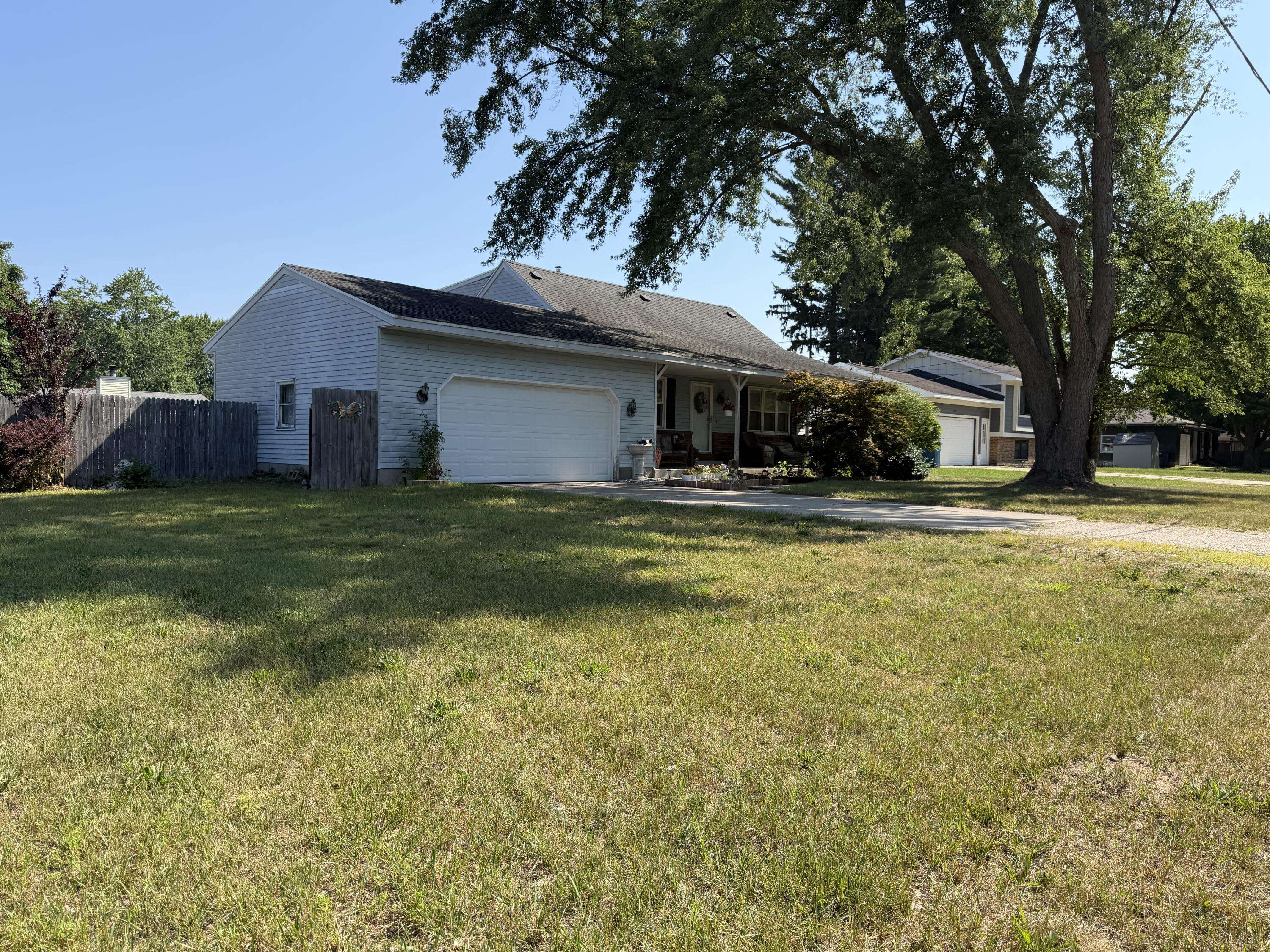 2334 Josephine AVE, Fruitport Twp, MI 49444