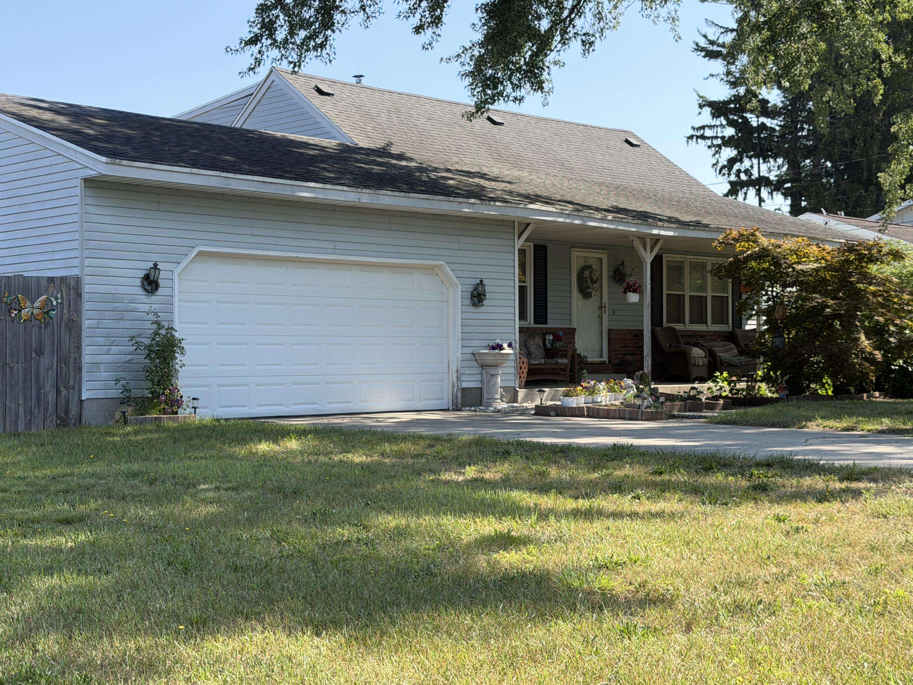 2334 Josephine AVE, Fruitport Twp, MI 49444