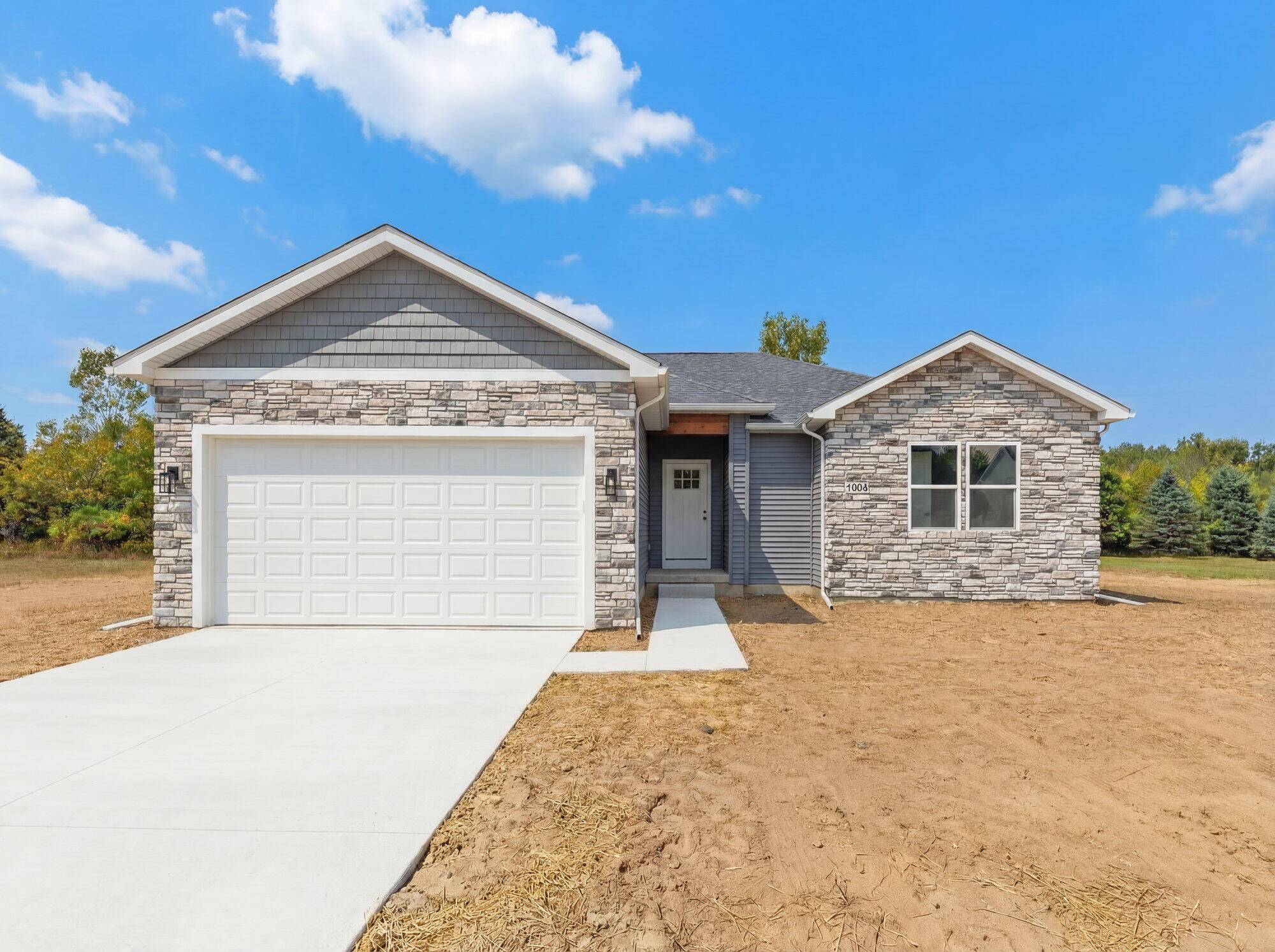 10 Gady Pines DR, Raisin Twp, MI 49221
