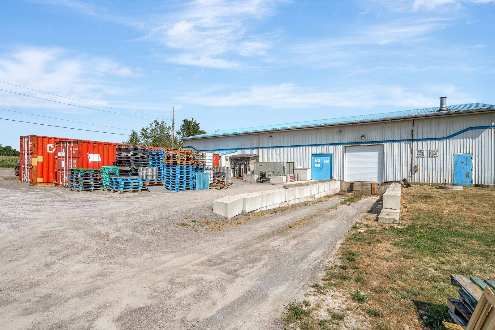 17 McFarland DR E, Prince Edward County, ON K0K 2T0