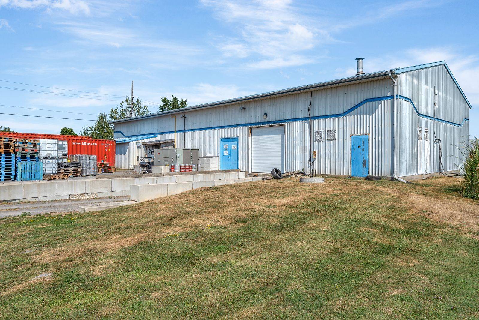 17 McFarland DR E, Prince Edward County, ON K0K 2T0