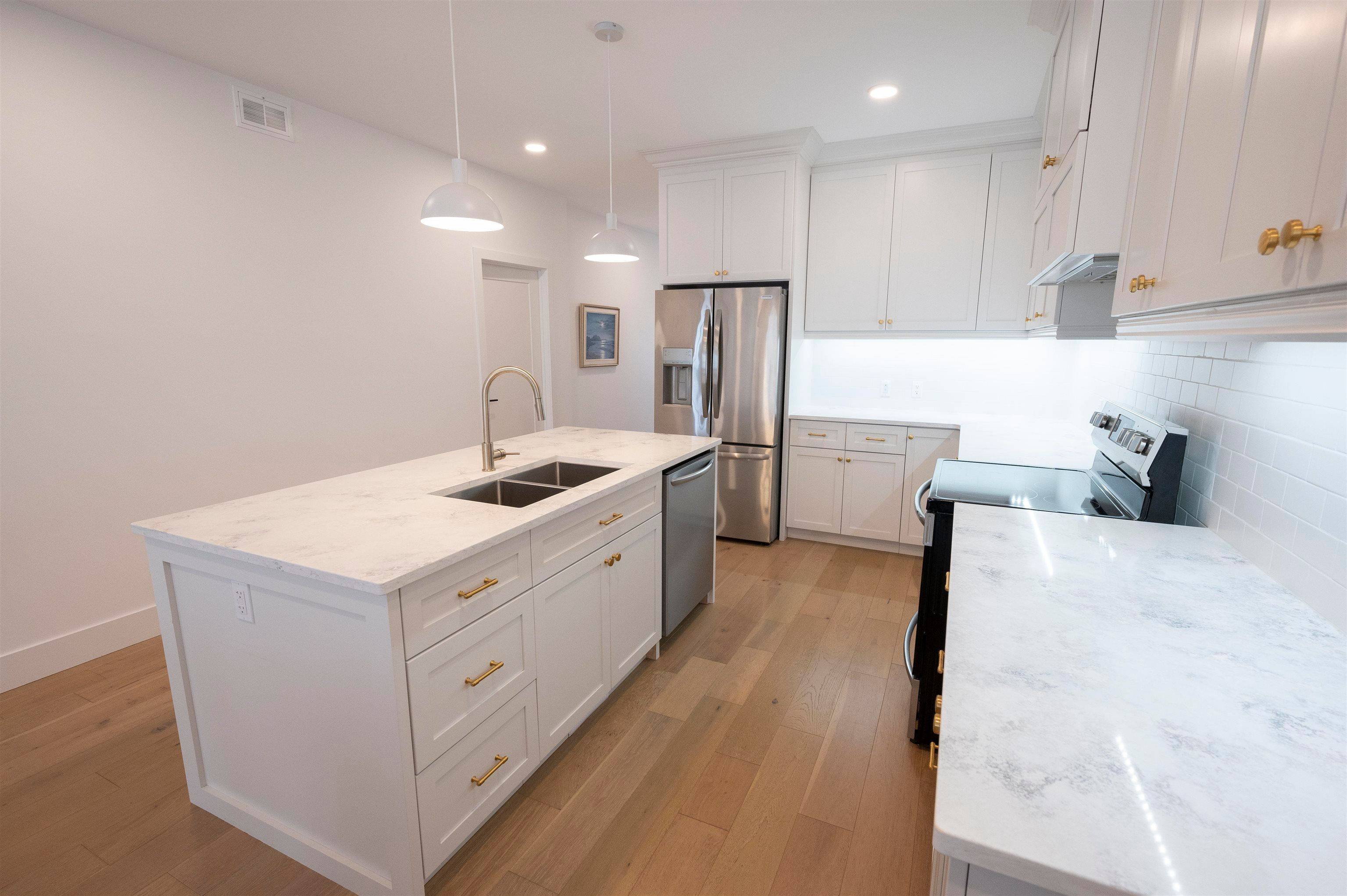 510 Gemstone Drive, Thunder Bay, ON P7G 2S5