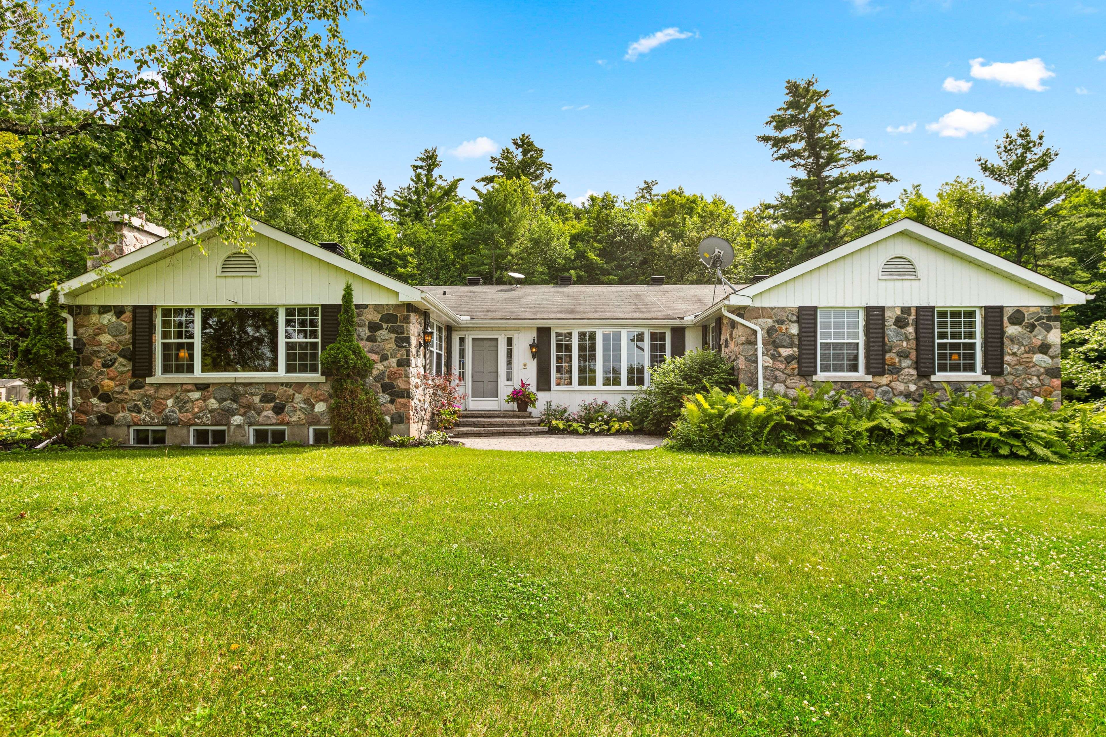 5463 Torbolton Ridge RD, Constance Bay - Dunrobin - Kilmaurs - Woodlawn, ON K0A 3M0