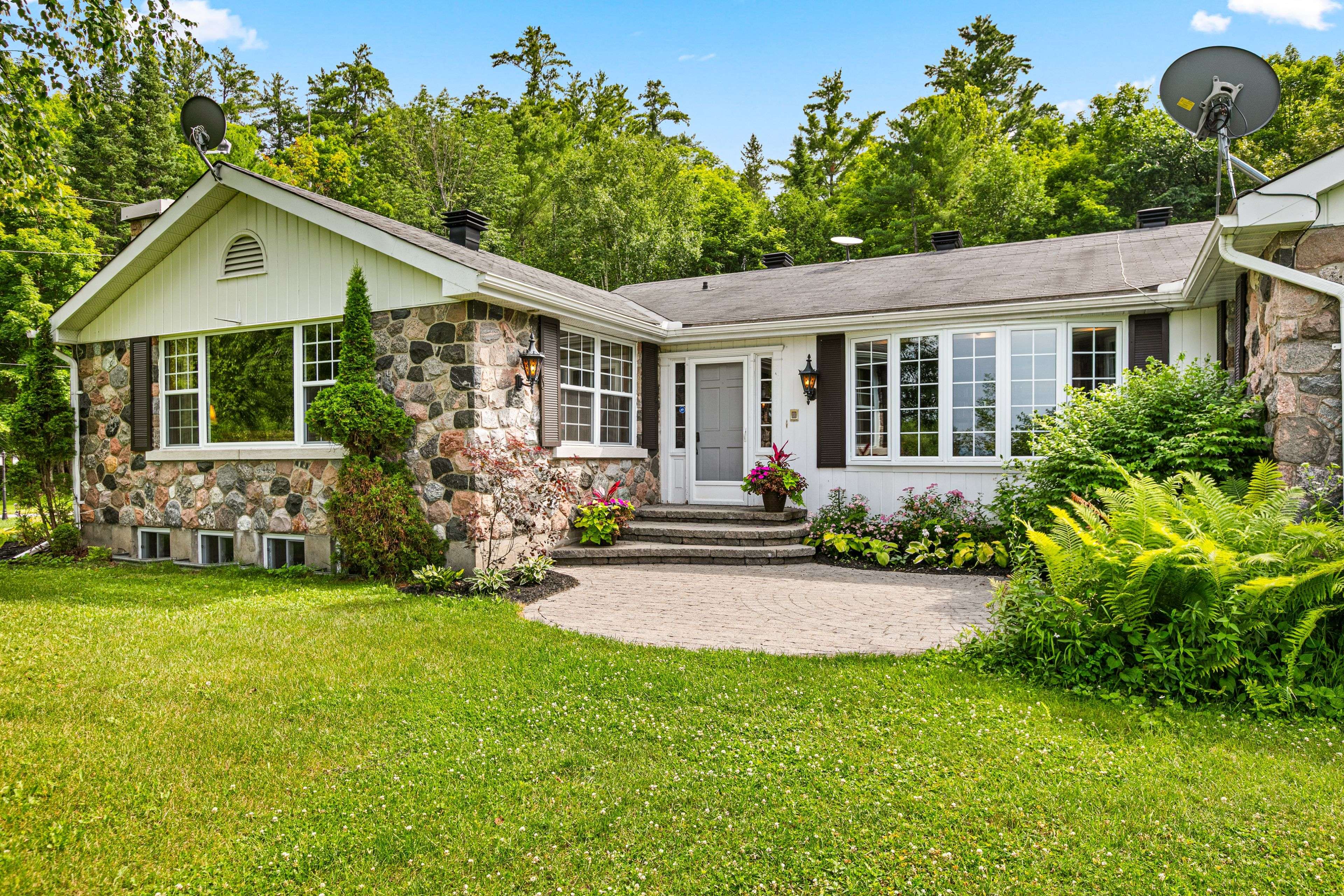 5463 Torbolton Ridge RD, Constance Bay - Dunrobin - Kilmaurs - Woodlawn, ON K0A 3M0