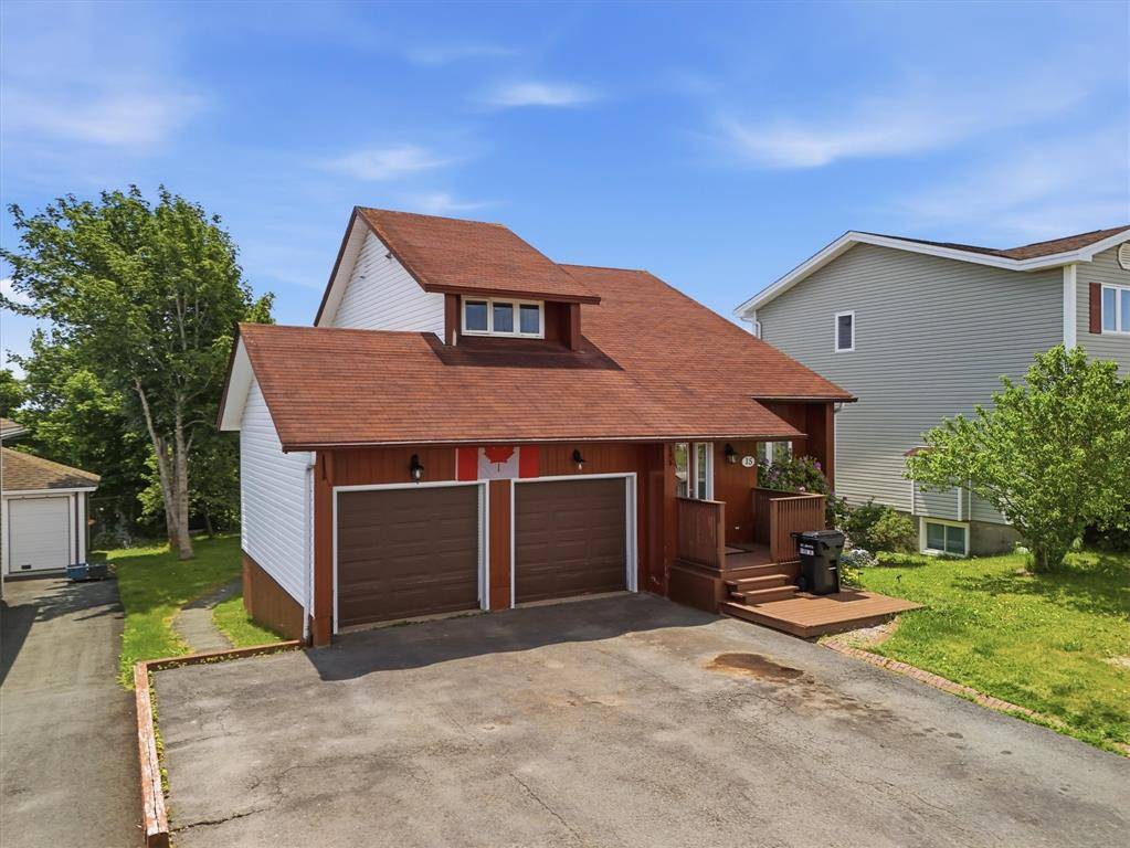 15 Torngat Crescent, St. John's, NL A1E5W7