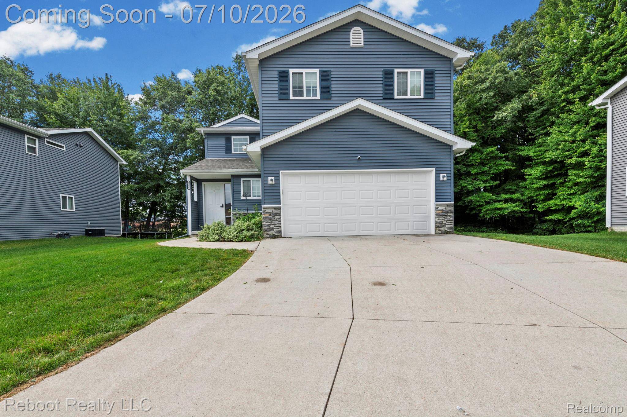 6555 Skylar LN, Waterford Charter Township, MI 48327