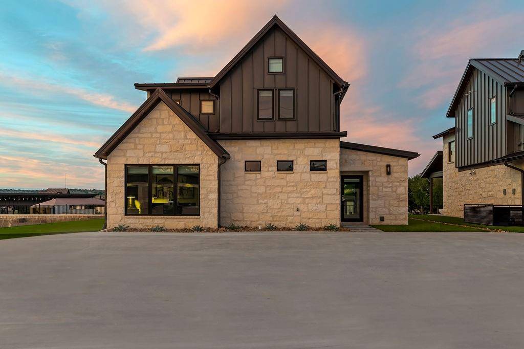 395 Emma Jean Trail, Iredell, TX 76649