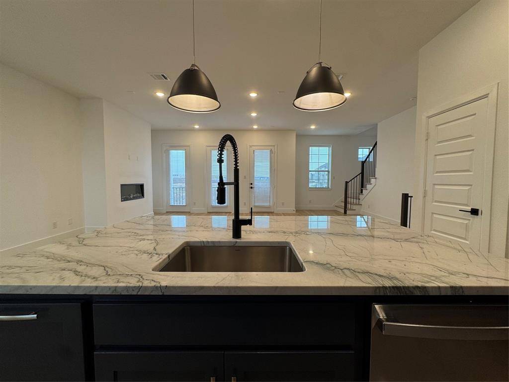 1221 Mark Place, Rowlett, TX 75088
