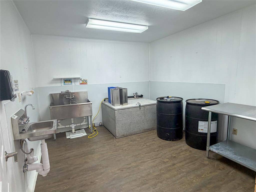 507 S Business 287, Decatur, TX 76234