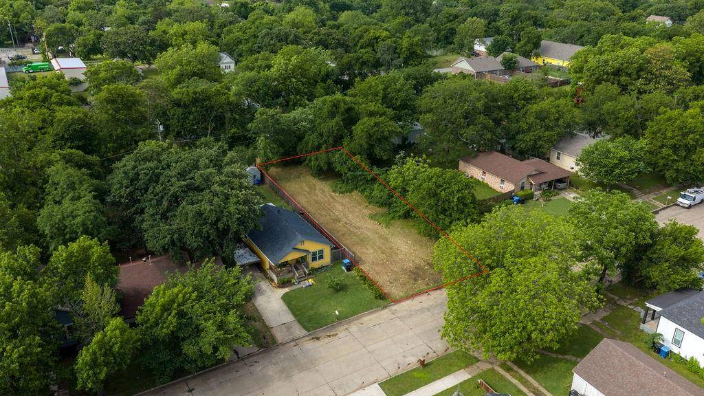 820 W Day Street, Denison, TX 75020