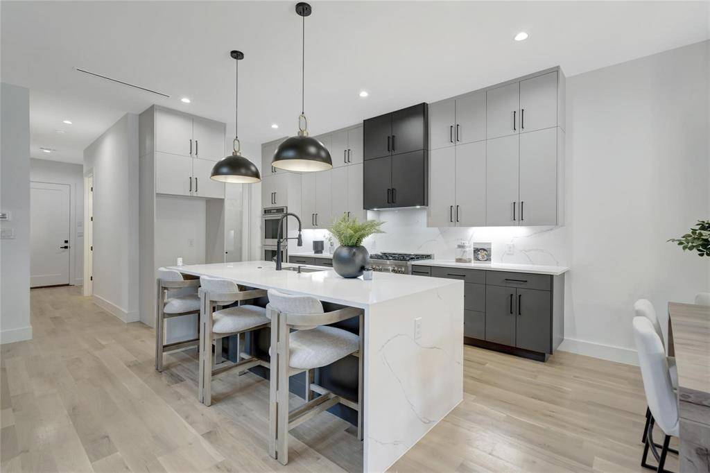 3720 Fairfax Avenue, Dallas, TX 75209