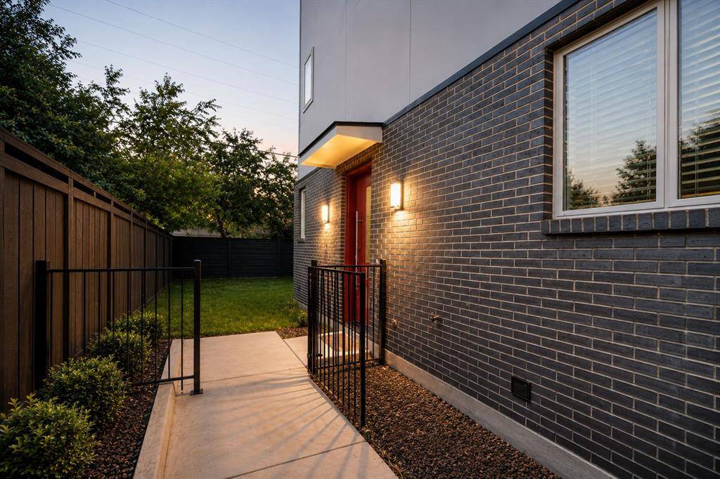 2015 California Drive #106, Dallas, TX 75204