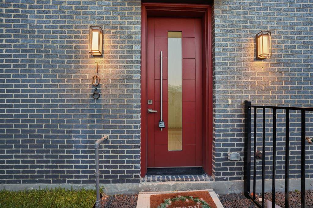 2015 California Drive #106, Dallas, TX 75204