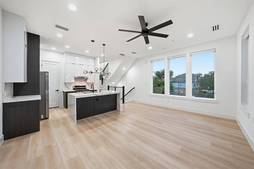 2015 California Drive #106, Dallas, TX 75204