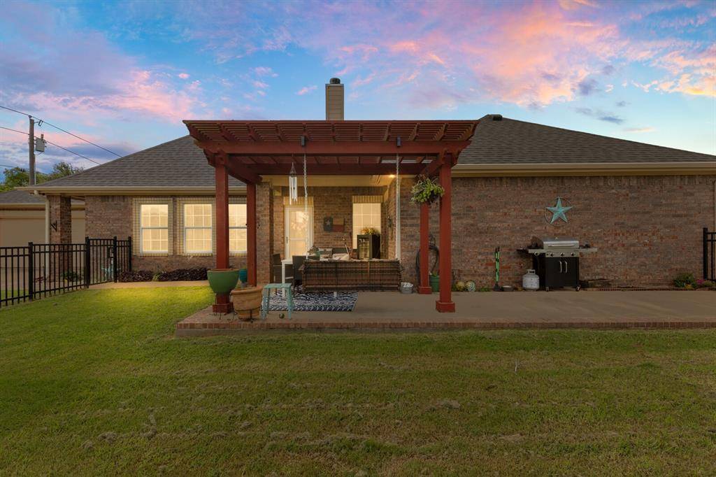 17012 Trailwood Drive, Whitney, TX 76692