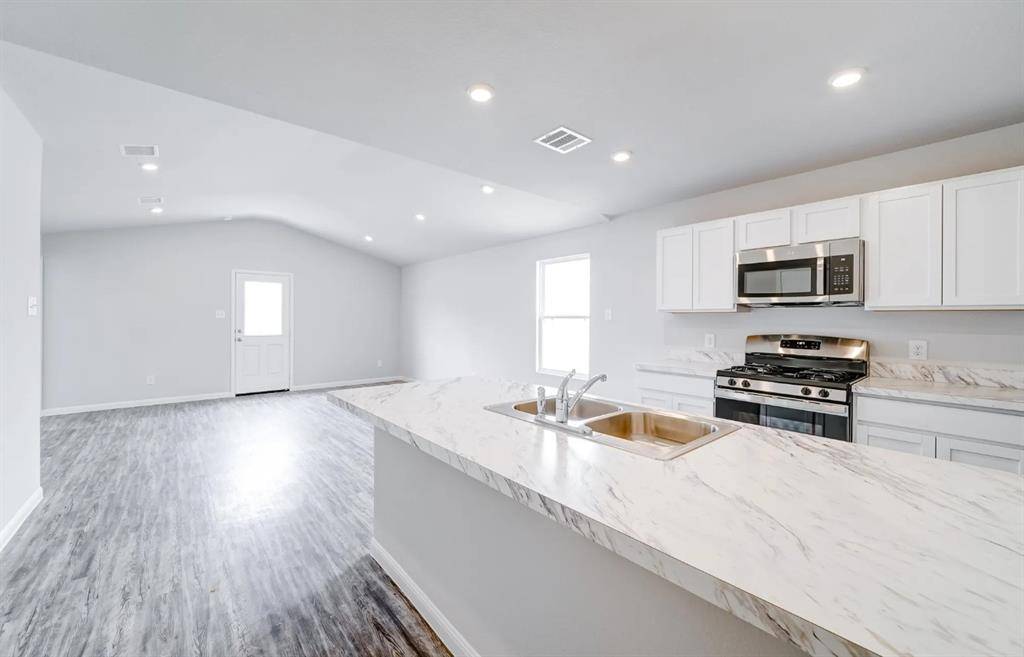 808 Somerset Way, Hillsboro, TX 76645