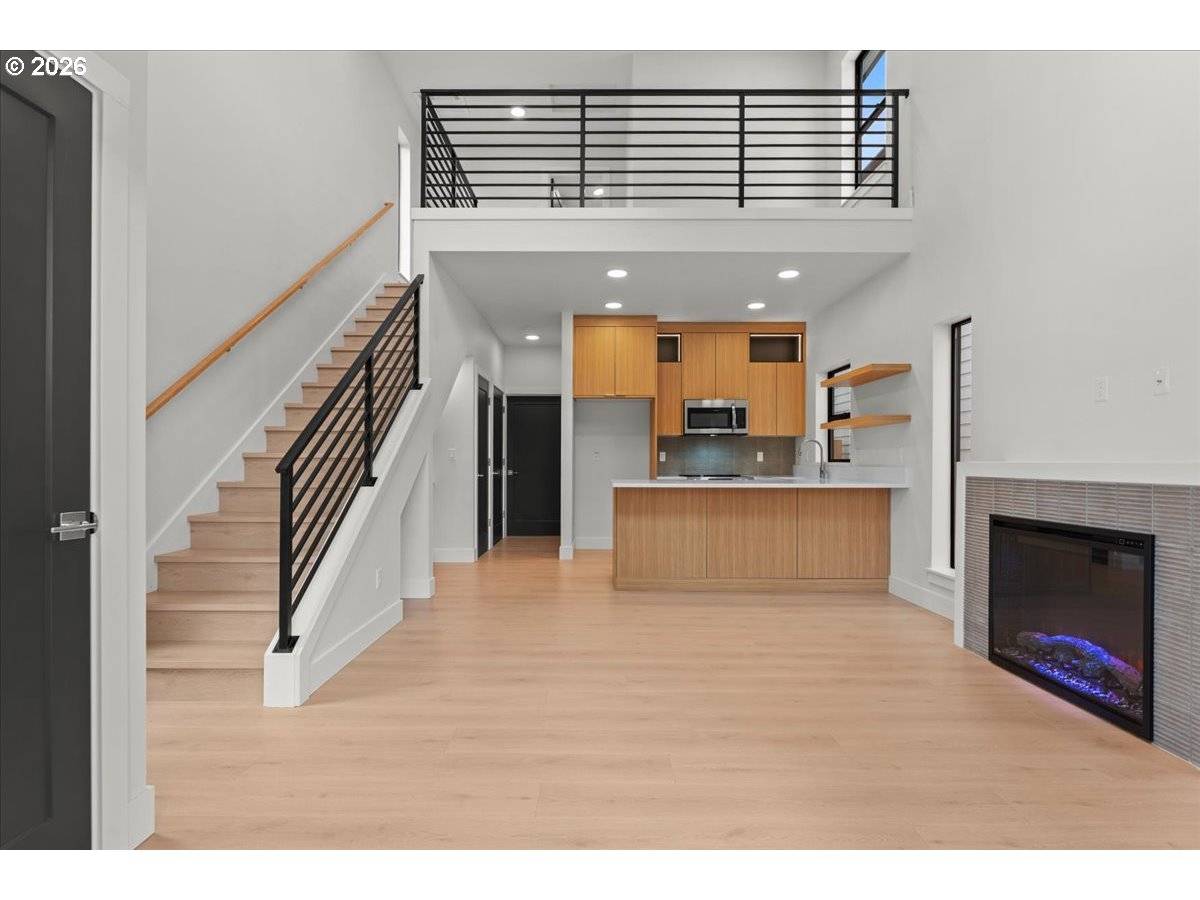7880 SE 70th AVE, Portland, OR 97206