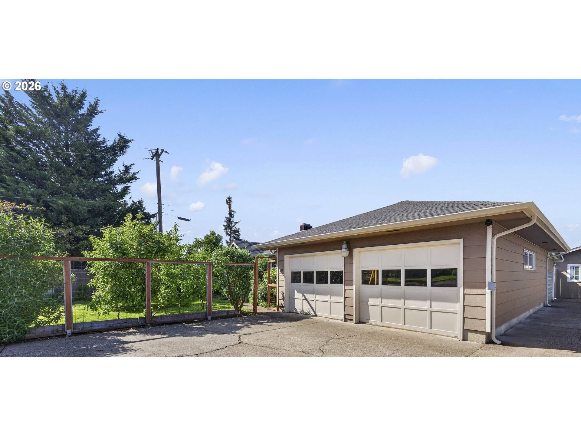 114 HAYDEN BRIDGE WAY, Springfield, OR 97477