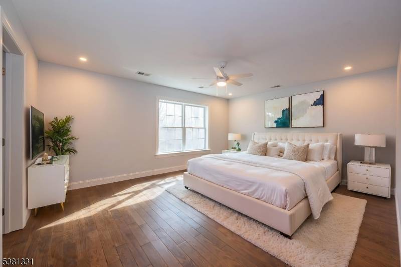 10 Greenhut Ave, Randolph Twp., NJ 07869
