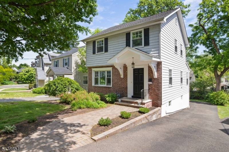 18 Sunset Dr, Millburn Twp., NJ 07041