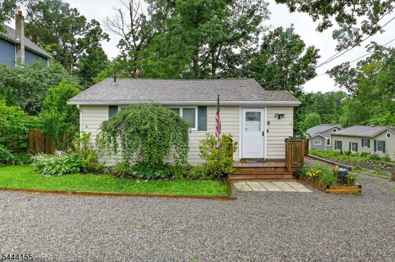 89 Tintle Ave, West Milford Twp., NJ 07480