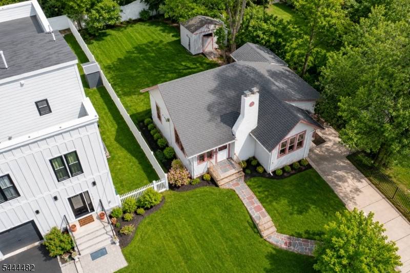 125 Meadowbrook Rd, Livingston Twp., NJ 07039