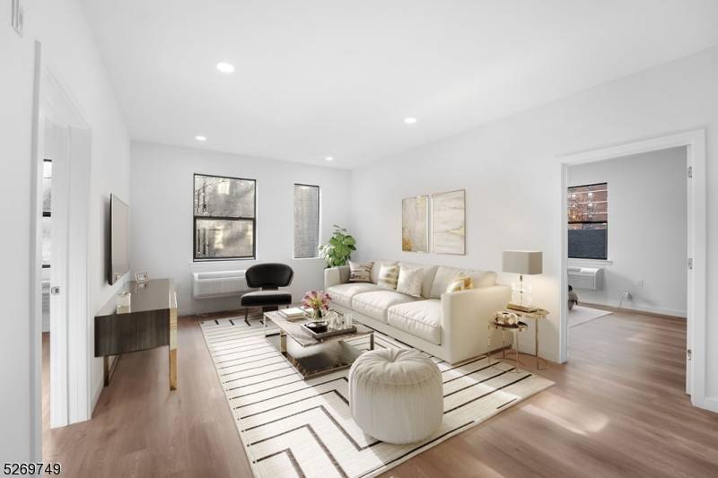 25 Freeway Dr #203, East Orange City, NJ 07018