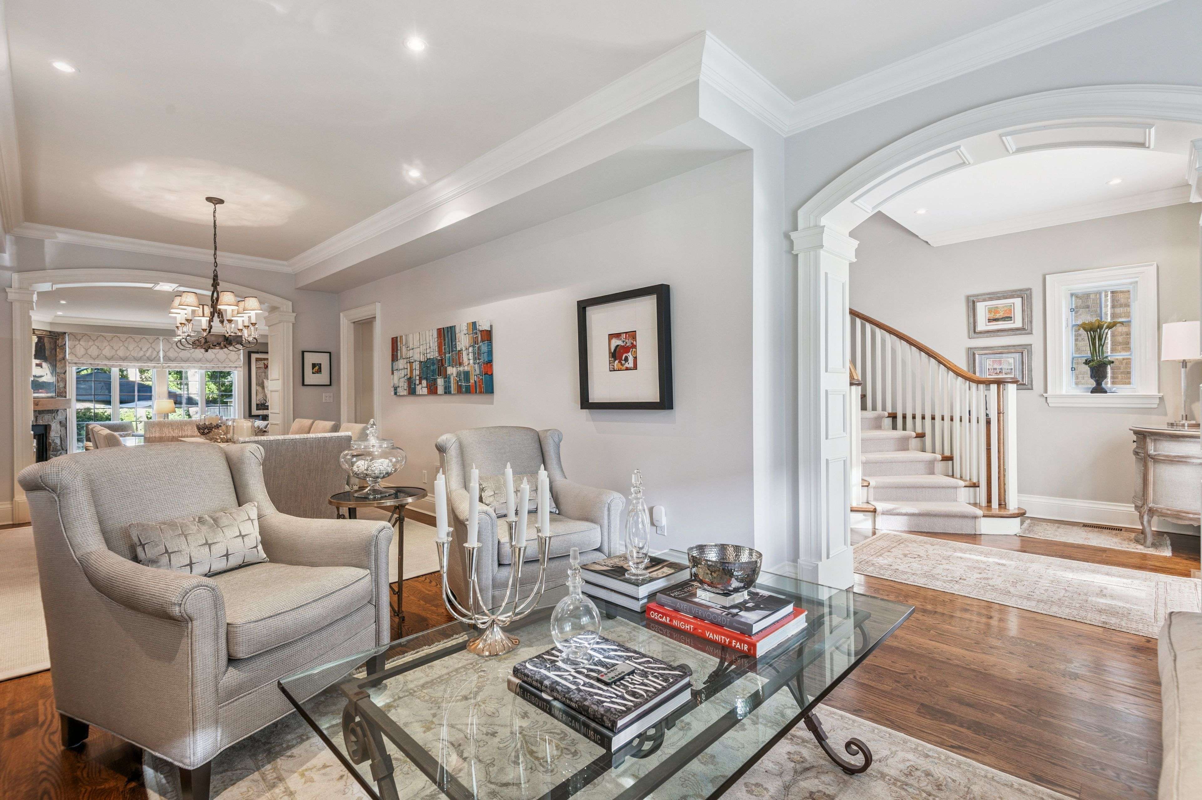 45 Lascelles BLVD, Toronto C03, ON M5P 2C9