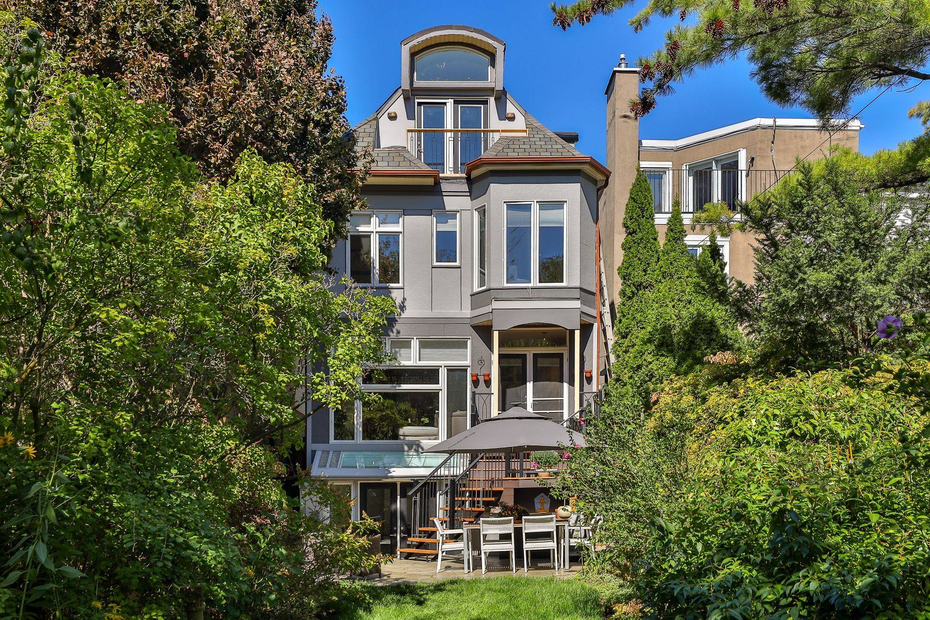 301 Keewatin AVE, Toronto C10, ON M4P 2A4