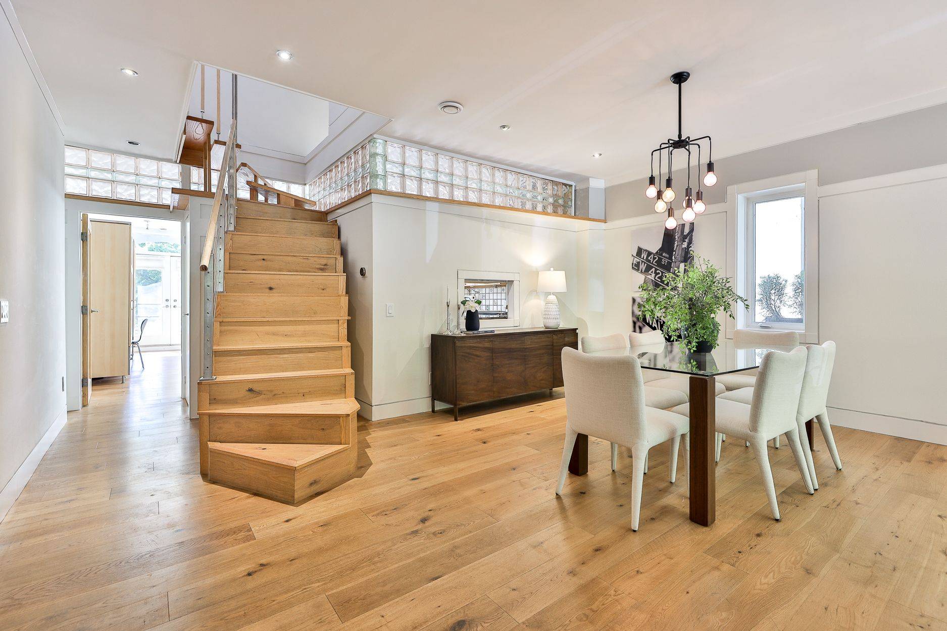 301 Keewatin AVE, Toronto C10, ON M4P 2A4