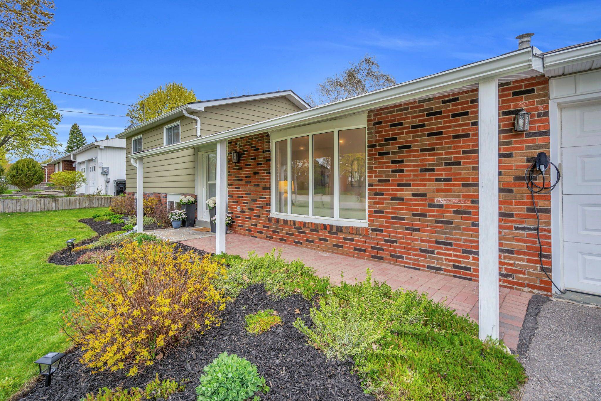 17 Cummings RD, Bradford West Gwillimbury, ON L0G 1B0