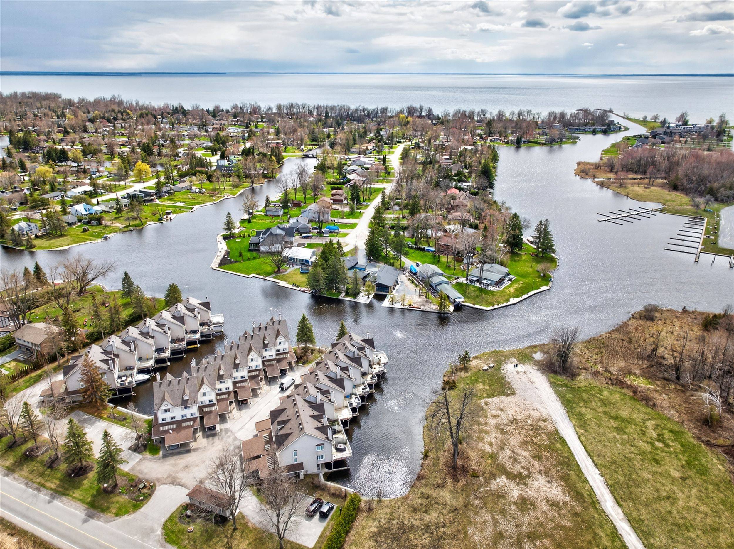 100 Laguna Pkwy #22, Ramara, ON L0K 1B0