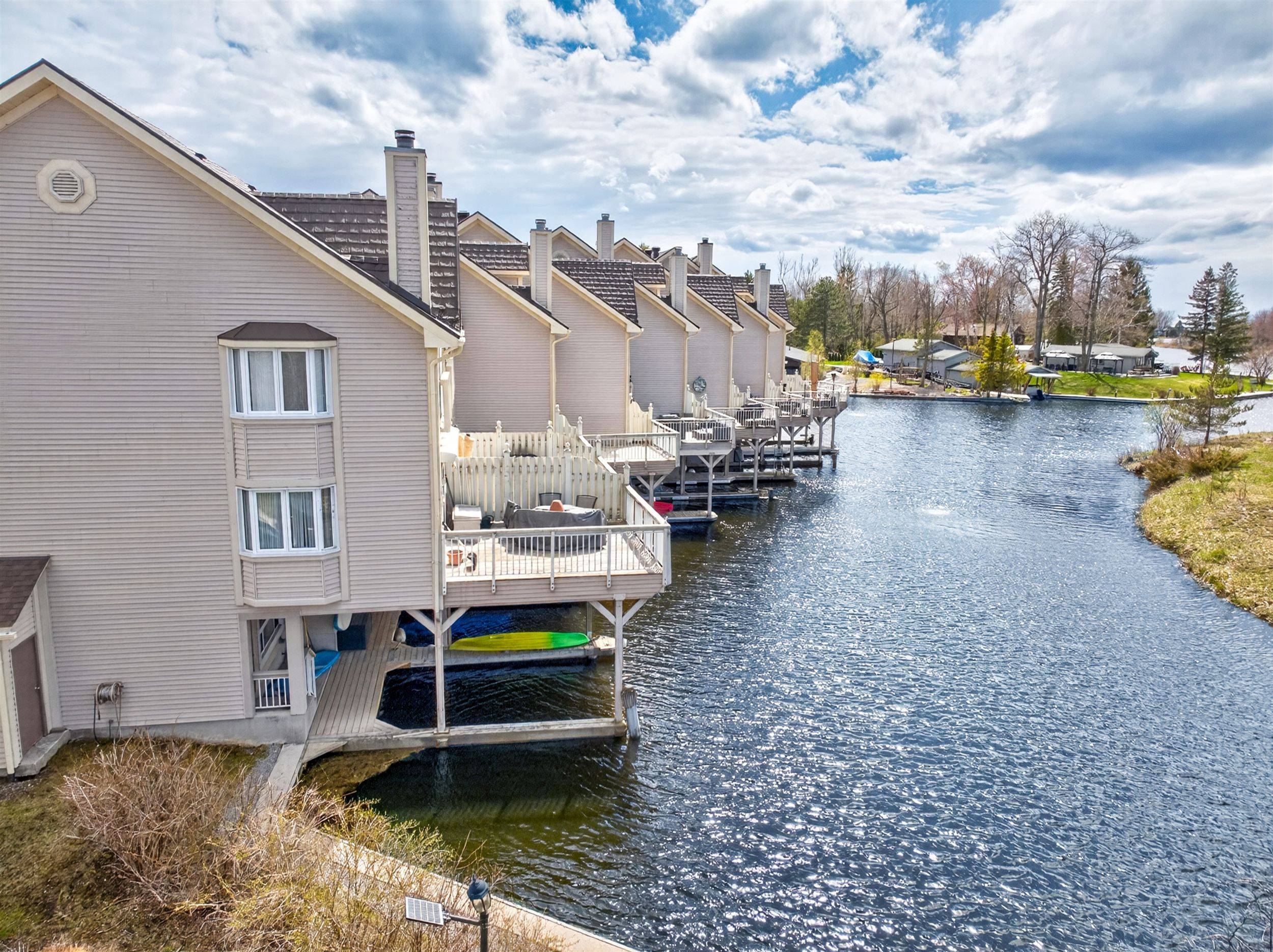 100 Laguna Pkwy #22, Ramara, ON L0K 1B0
