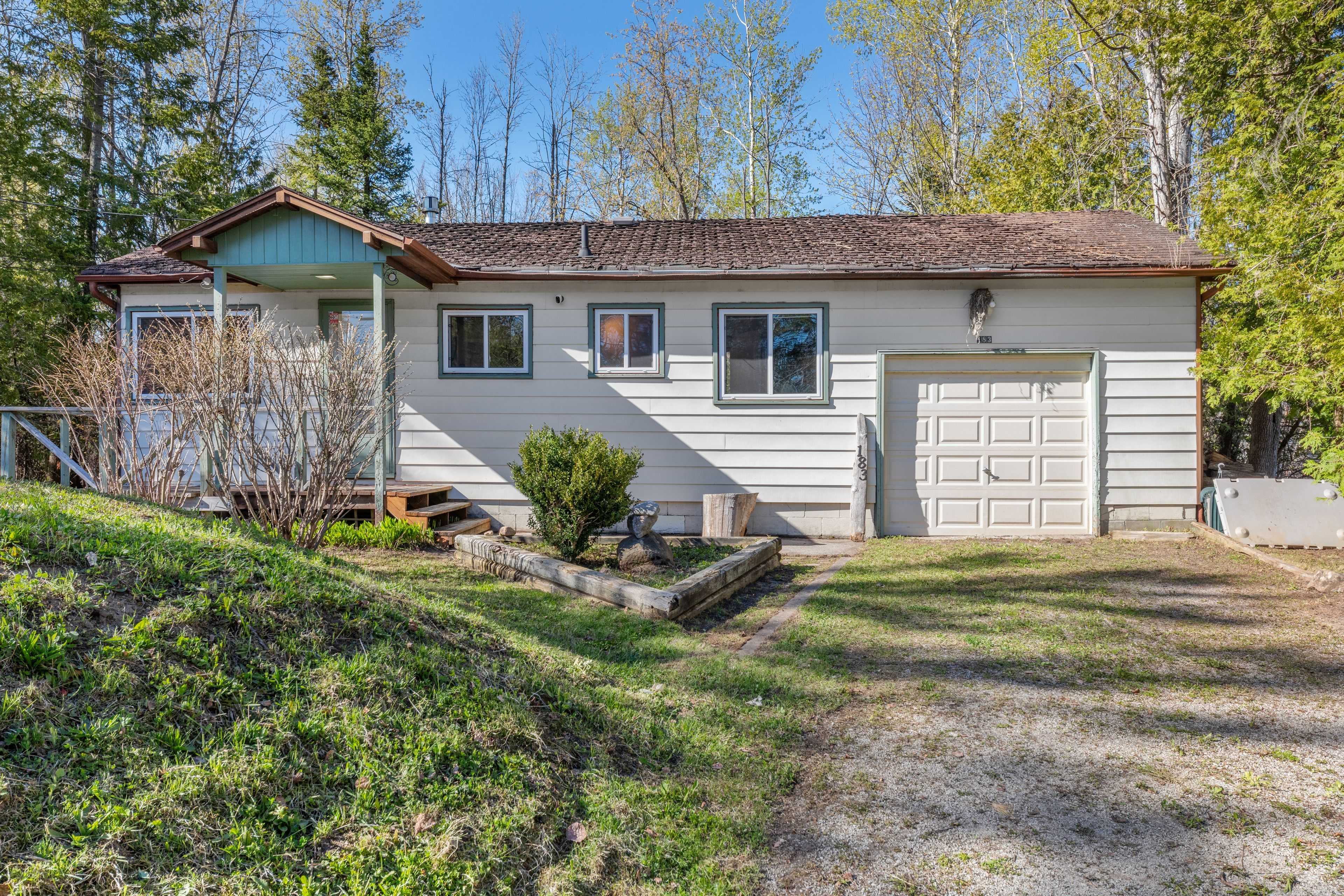 183 Paradise AVE, Tay, ON L0K 1R0
