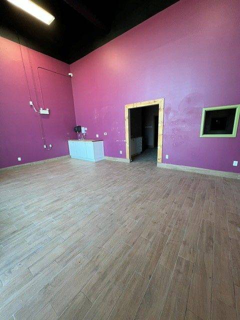 31 King ST #2, Barrie, ON L4N 6W5